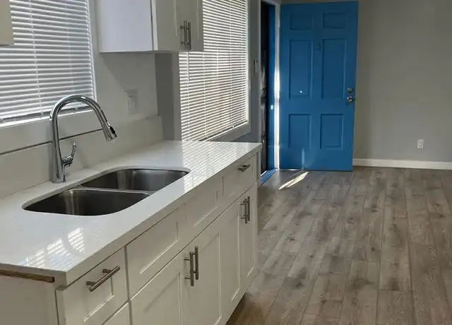 Property at 820 S Osage Ave Unit E, Inglewood, CA, 90301, 0 beds, 1 bath, [object Object]