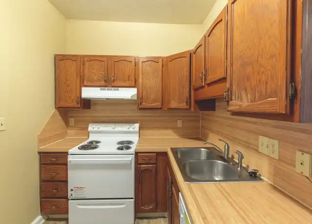 Property at 3836 Central Ave #3, Indianapolis, IN, 46205, 1 bed, 1 bath, [object Object]