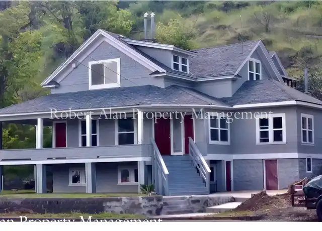 Property at 416 SW Hailey Ave Unit 5, Pendleton, OR, 97801, 1 bed, 1 bath, [object Object]