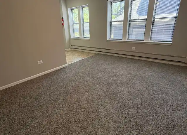 Property at 542 N Pine Ave Unit PN 111, Chicago, IL, 60644, 1 bed, 1 bath, [object Object]