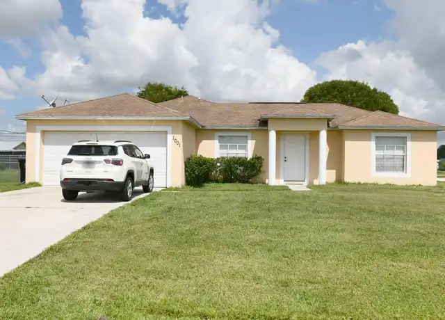 Property at 1001 SW John Maccormack Ter, Port Saint Lucie, FL, 34953, 3 beds, 2 baths, [object Object]