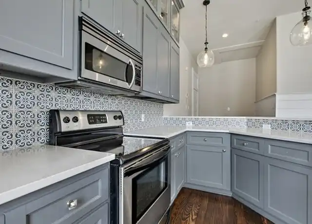 Property at 202 on The Square - 202 N LBJ Dr, San Marcos, TX, 78666, 1-2 bed, 1 bath, [object Object]