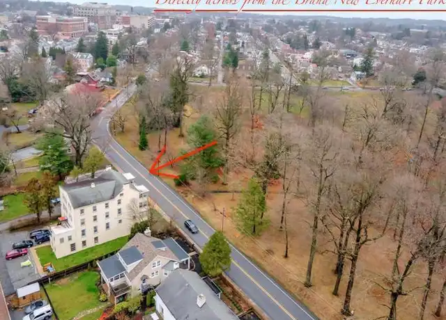 Property at 605 W Miner St Unit 2W, West Chester, PA, 19382, 2 beds, 1 bath, [object Object]