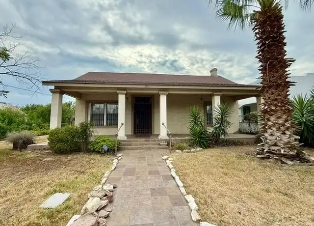 Property at 583 S Monroe St, Eagle Pass, TX, 78852, 3 beds, 2 baths, [object Object]