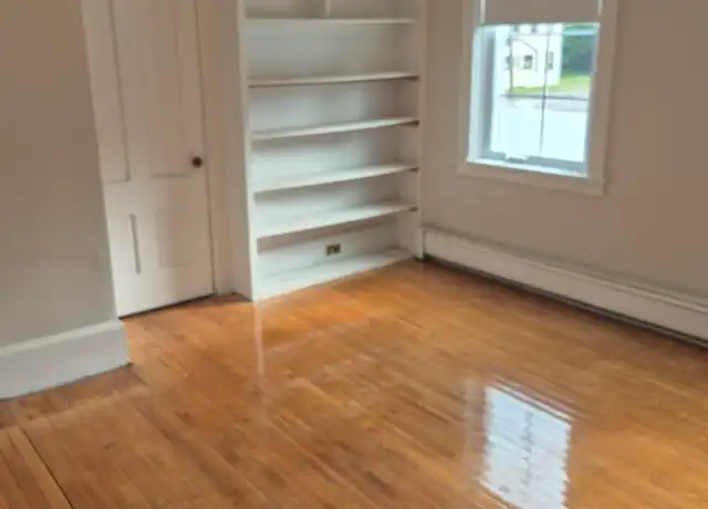 Property at 198 Centre Ave Unit 1, Abington, MA, 02351, 1 bed, 1 bath, [object Object]