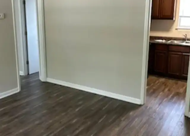 Property at 43 Old Holly Ln, Summerville, SC, 29483, 2 beds, 1 bath, [object Object]