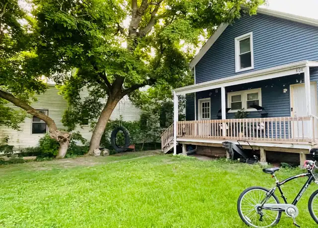 Property at 808 Market St Unit 2, DeKalb, IL, 60115, 2 beds, 1 bath, [object Object]