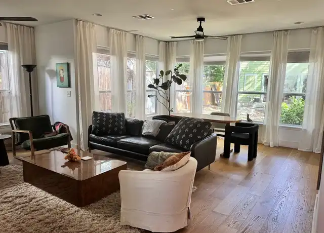 Property at 1511 E 13th St, Austin, TX, 78702, 3 beds, 2.5 baths, [object Object]