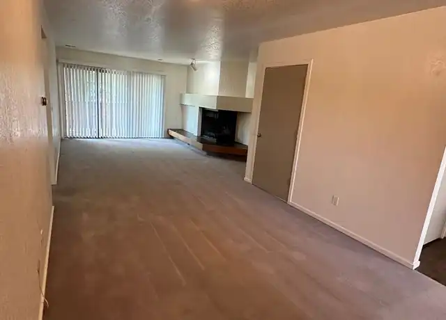 Property at Evergreen Apartments - 3100 Broadway, Boulder, CO, 80304, 2 beds, 2 baths, [object Object]