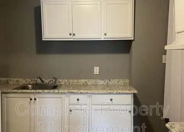 Property at 6629 Grasselli Rd, Fairfield, AL, 35064, 4 beds, 1 bath, [object Object]