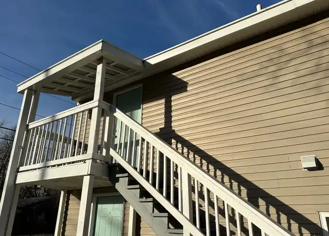 Property at 709 E 6th St, Russellville, AR, 72801, 1 bed, 1 bath, [object Object]