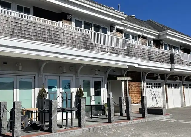Property at 5 Bridge St Unit 3, Dartmouth, MA, 02748, 2 beds, 2.5 baths, [object Object]