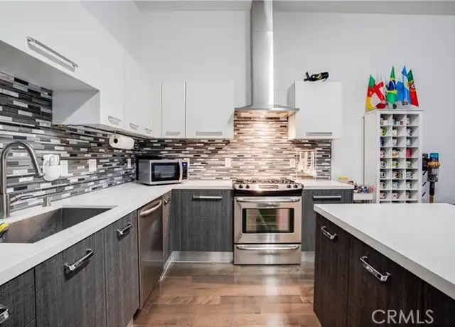 Property at 433 Pine Ave #308, Long Beach, CA, 90802, 1 bed, 1 bath, [object Object]