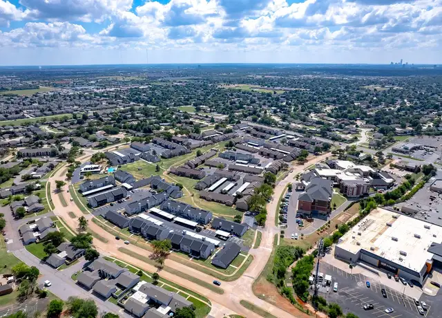 Photo of 2700 Indian Creek Blvd, Oklahoma City, OK 73120