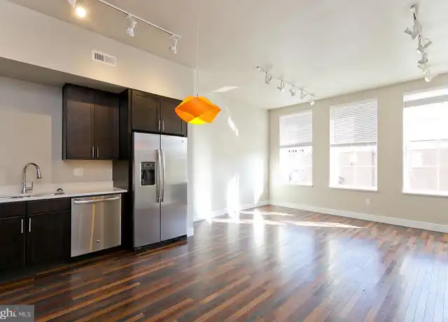 Property at 122 N Loudoun St Unit 204, Winchester, VA, 22601, 1 bed, 1 bath, [object Object]