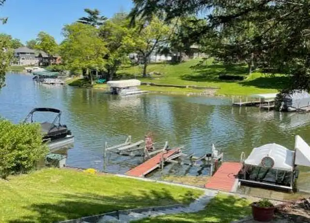 Property at 4684 Clinton Dr, Clarkston, MI, 48346, 2 beds, 1 bath, [object Object]
