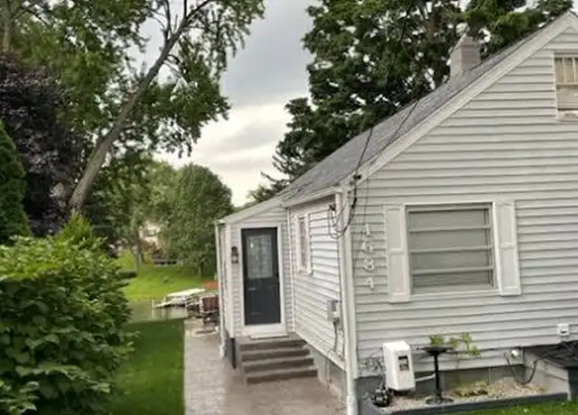 Property at 4684 Clinton Dr, Clarkston, MI, 48346, 2 beds, 1 bath, [object Object]