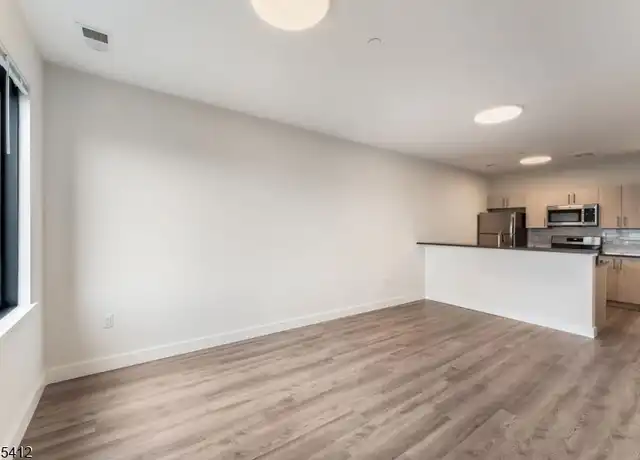 Property at 72 S Essex Ave Unit 602, City of Orange, NJ, 07050, 1 bed, 1 bath, [object Object]