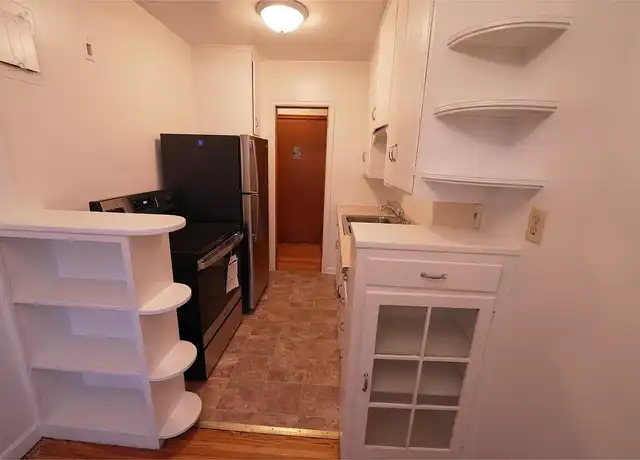 Property at Ford Parkway Apartments - 1807 Ford Pkwy, Saint Paul, MN, 55116, 1 bed, 1 bath, [object Object]