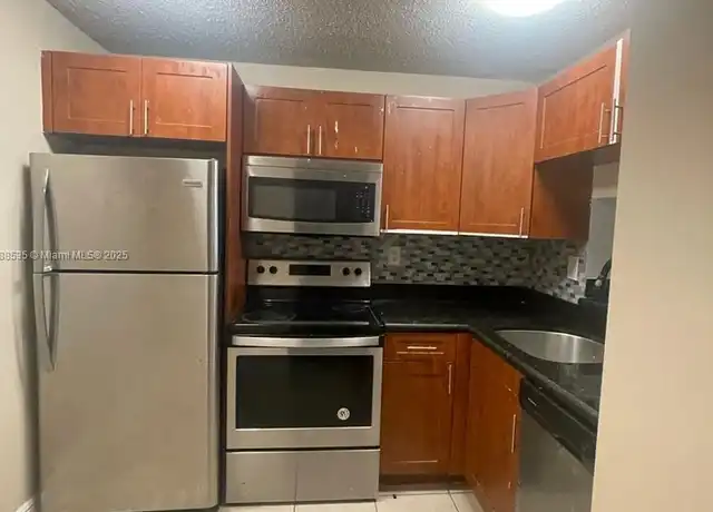 Property at 486 NW 165th St Unit B108, Miami, FL, 33169, 1 bed, 1 bath, [object Object]