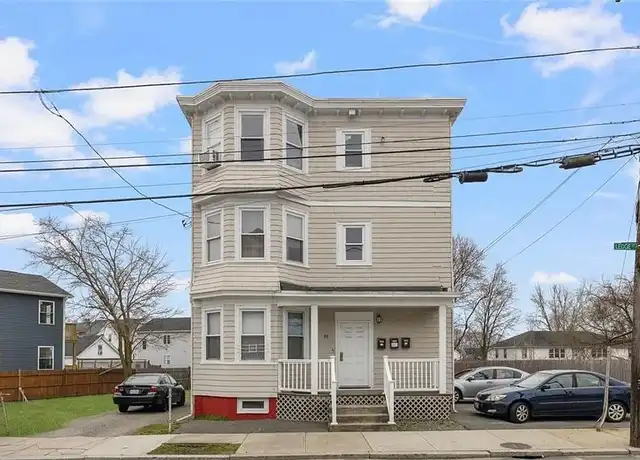 Property at 81 Ledge St Unit 3, Providence, RI, 02904, 2 beds, 1 bath, [object Object]