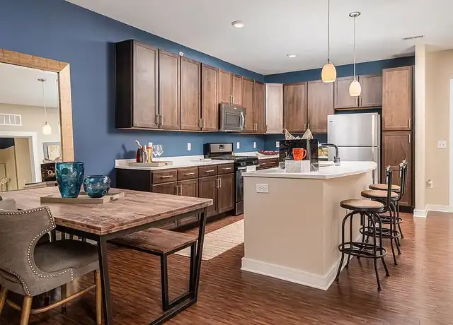 Property at 1400 Main St, Canonsburg, PA, 15317, 1-2 bed, 1-2 bath, [object Object]