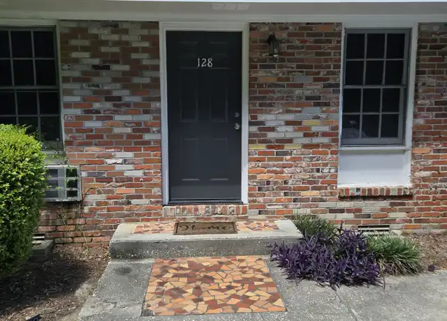 Property at 128 Dogwood Ln, Quinby, SC, 29506, 1 bed, 1 bath, [object Object]