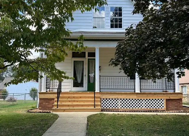 Property at 613 W Clay St, Collinsville, IL, 62234, 2 beds, 1 bath, [object Object]