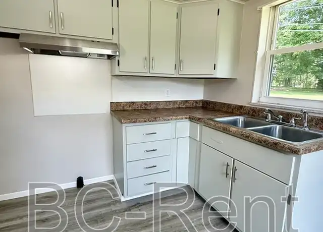 Property at 124 Edgewood Cir Unit 1, Industry, PA, 15052, 2 beds, 1 bath, [object Object]