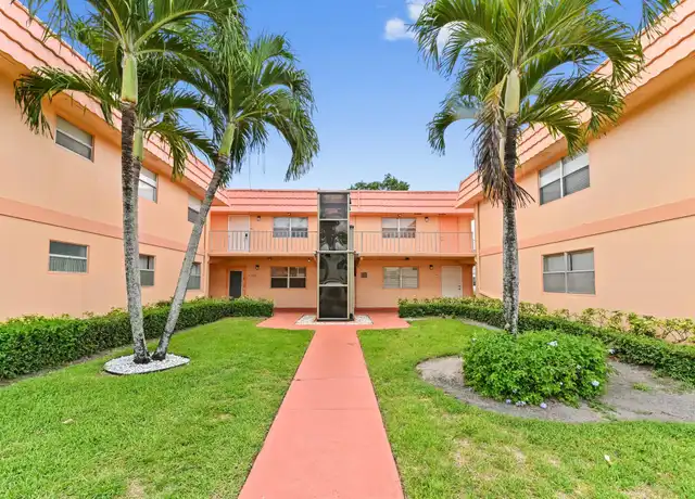 Property at 669 Saxony N, Delray Beach, FL, 33446, 2 beds, 2 baths, [object Object]