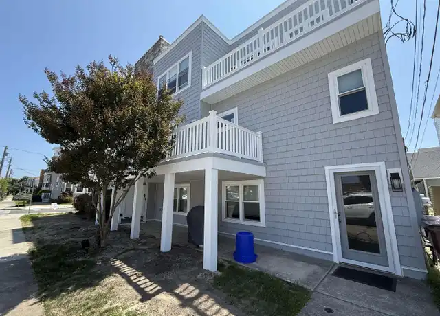 Property at 100 S Stratford Ave, Ventnor City, NJ, 08406, 2 beds, 1 bath, [object Object]