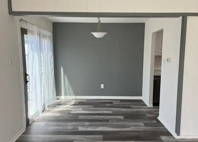 Property at 5 Maplewood Ct, West Deptford, NJ, 08066, 2 beds, 1.5 baths, [object Object]