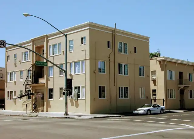 Property at 436 E Oak St Unit F, Stockton, CA, 95202, 0 beds, 1 bath, [object Object]