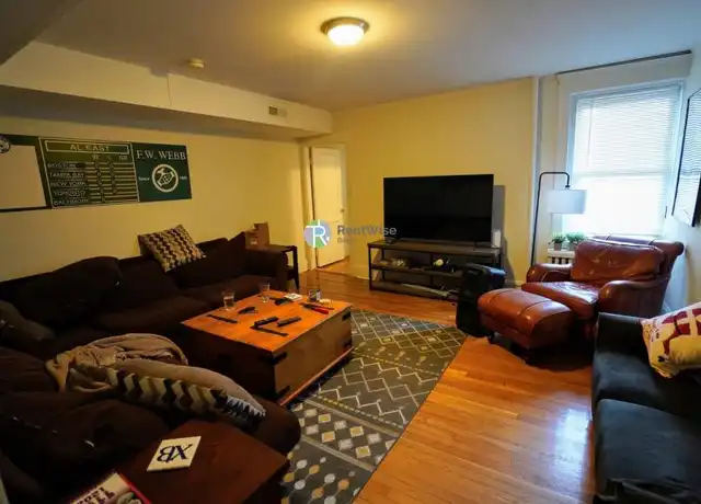 Property at 489 E Broadway, Boston, MA, 02127, 3 beds, 1 bath, [object Object]
