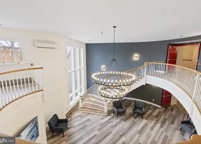 Property at 7040 Oxford Ave Unit 217, Philadelphia, PA, 19111, 1 bed, 1 bath, [object Object]