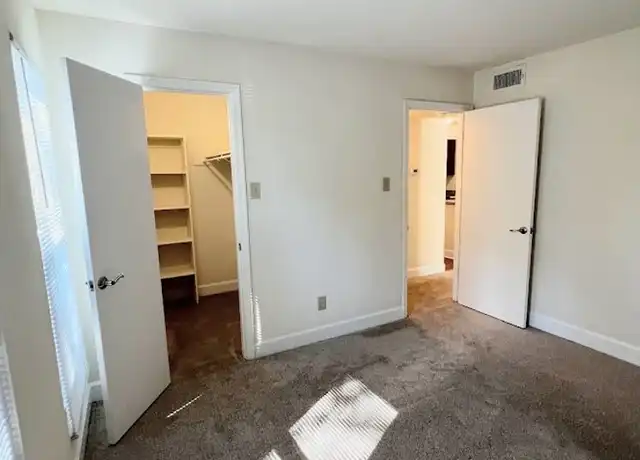 Property at 1000 Columbine Dr Unit 3E, Frederick, MD, 21701, 1 bed, 1 bath, [object Object]