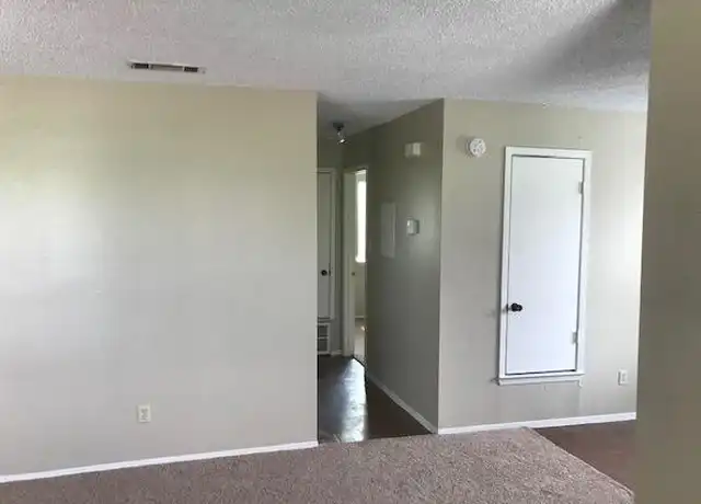 Property at 4915 Freidrich Ln, Austin, TX, 78744, 2 beds, 1 bath, [object Object]