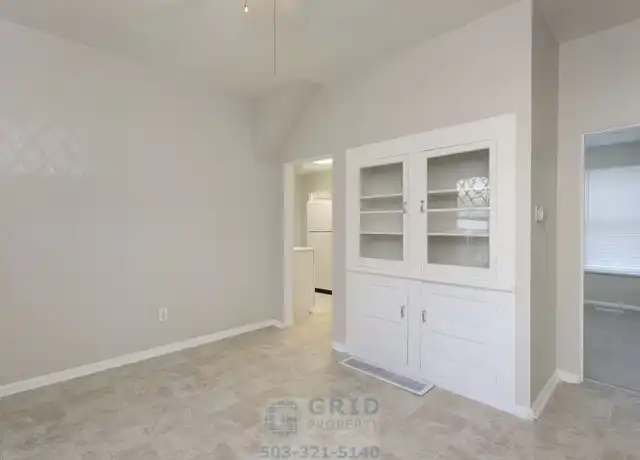 Property at 6827 SE Mitchell Ct, Portland, OR, 97206, 3 beds, 1 bath, [object Object]
