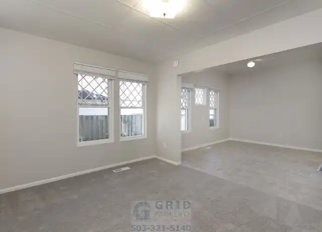 Property at 6827 SE Mitchell Ct, Portland, OR, 97206, 3 beds, 1 bath, [object Object]