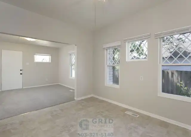Property at 6827 SE Mitchell Ct, Portland, OR, 97206, 3 beds, 1 bath, [object Object]