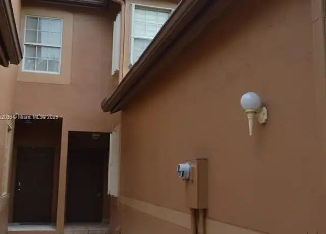 Property at 1527 Veracruz Ln Unit 3-15, Weston, FL, 33327, 2 beds, 2.5 baths, [object Object]