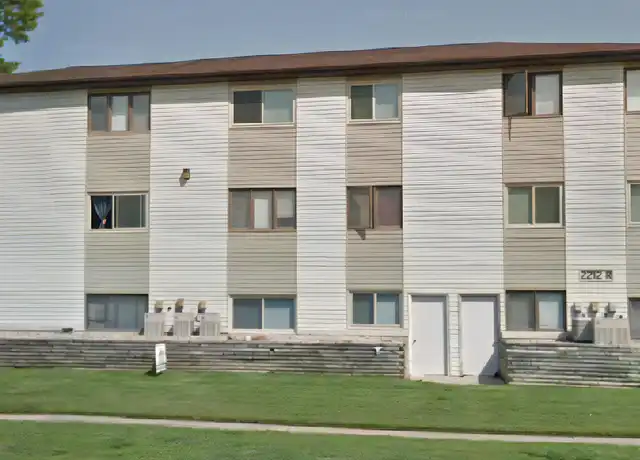 Property at 2212 R St Unit 08, Lincoln, NE, 68503, 2 beds, 1 bath, [object Object]