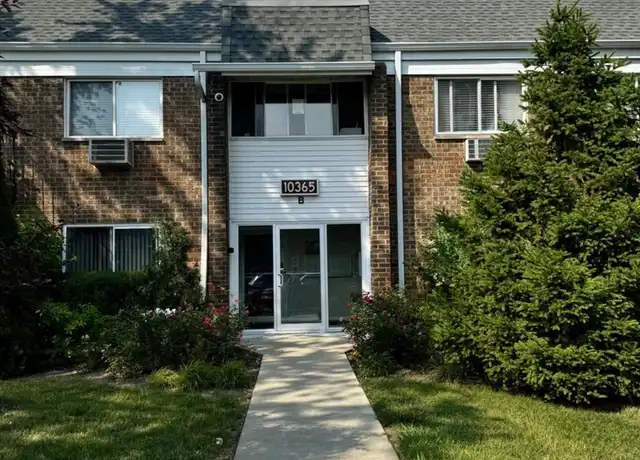 Property at 10365 Dearlove Rd Unit 1C, Glenview, IL, 60025, 2 beds, 1 bath, [object Object]