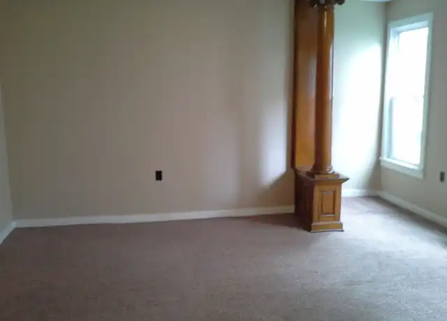 Property at 114 2nd St Unit 1B, Lock Haven, PA, 17745, 3 beds, 1 bath, [object Object]