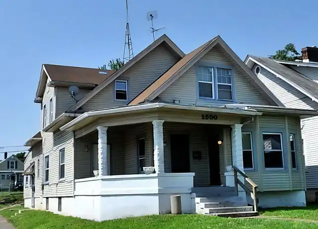 Property at 2500 W Oak St Unit 1, Louisville, KY, 40210, 2 beds, 1 bath, [object Object]