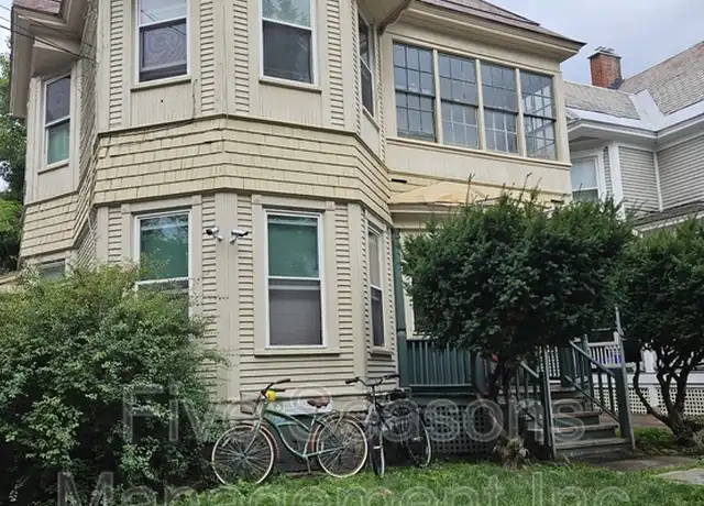 Property at 55 Greene St Unit 4, Burlington, VT, 05401, 2 beds, 1 bath, [object Object]