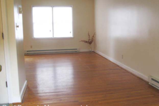 1406 Chesapeake St, Charlottesville, VA 22902
