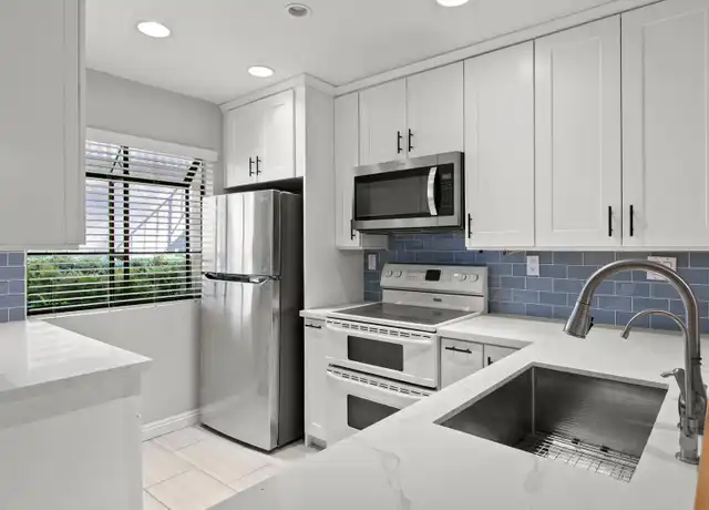 Property at 264 Pineview, Irvine, CA, 92620, 2 beds, 2.5 baths, [object Object]