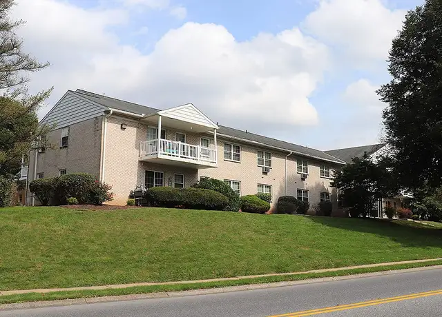 Photo of 1633 Judie Ln, Lancaster, PA 17603
