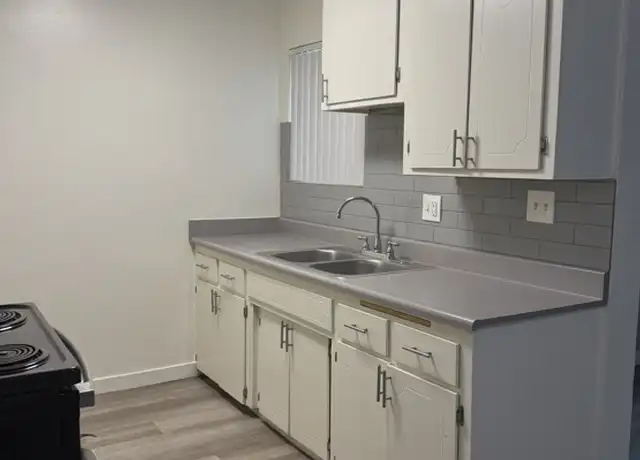Property at 8820 Topanga Canyon Blvd #5, Canoga Park, CA, 91304, 1 bed, 1 bath, [object Object]